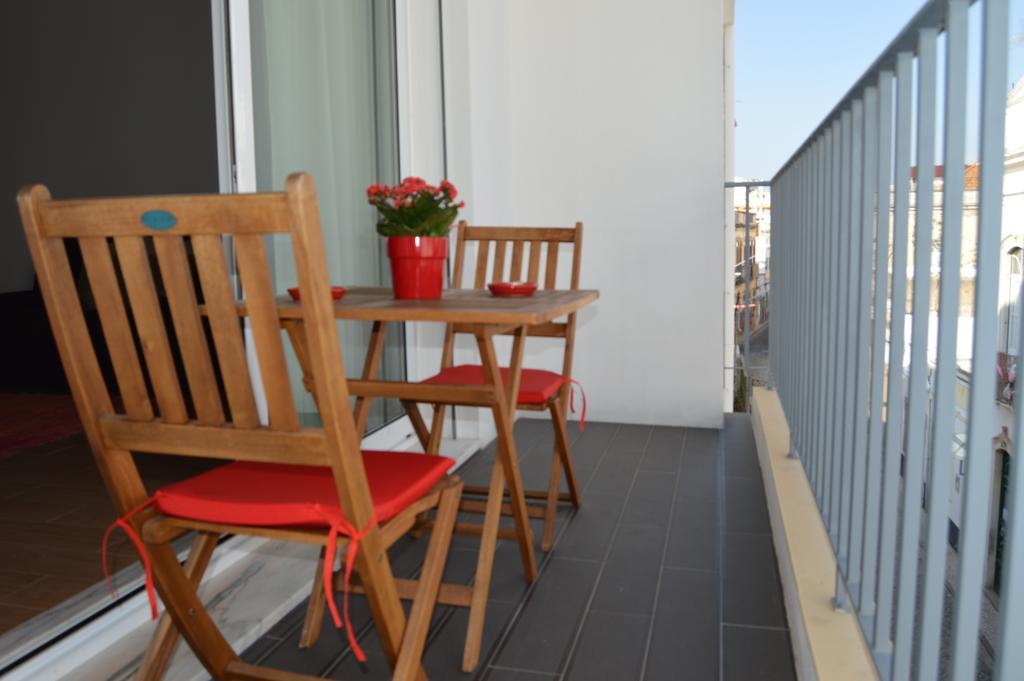 Entrecubos Guesthouse Olhão الغرفة الصورة