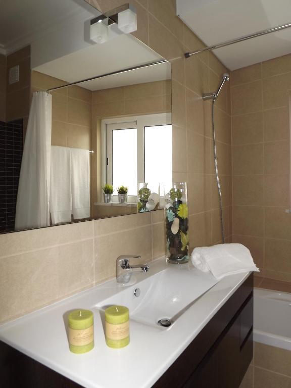 Entrecubos Guesthouse Olhão الغرفة الصورة