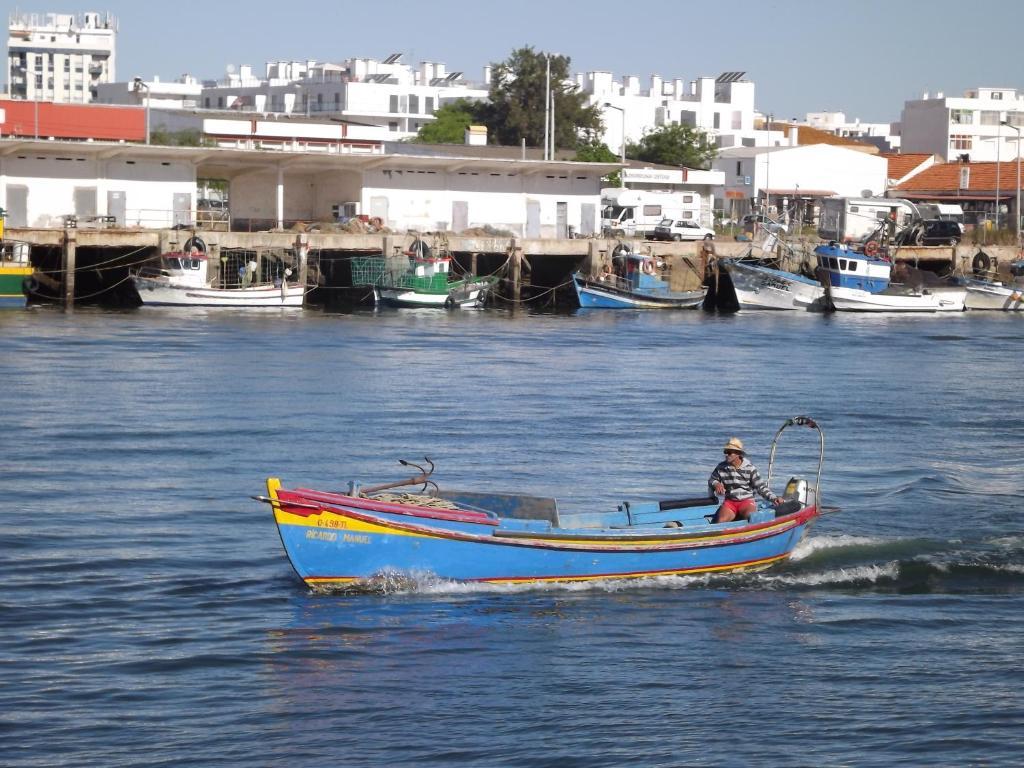 Entrecubos Guesthouse Olhão المظهر الخارجي الصورة