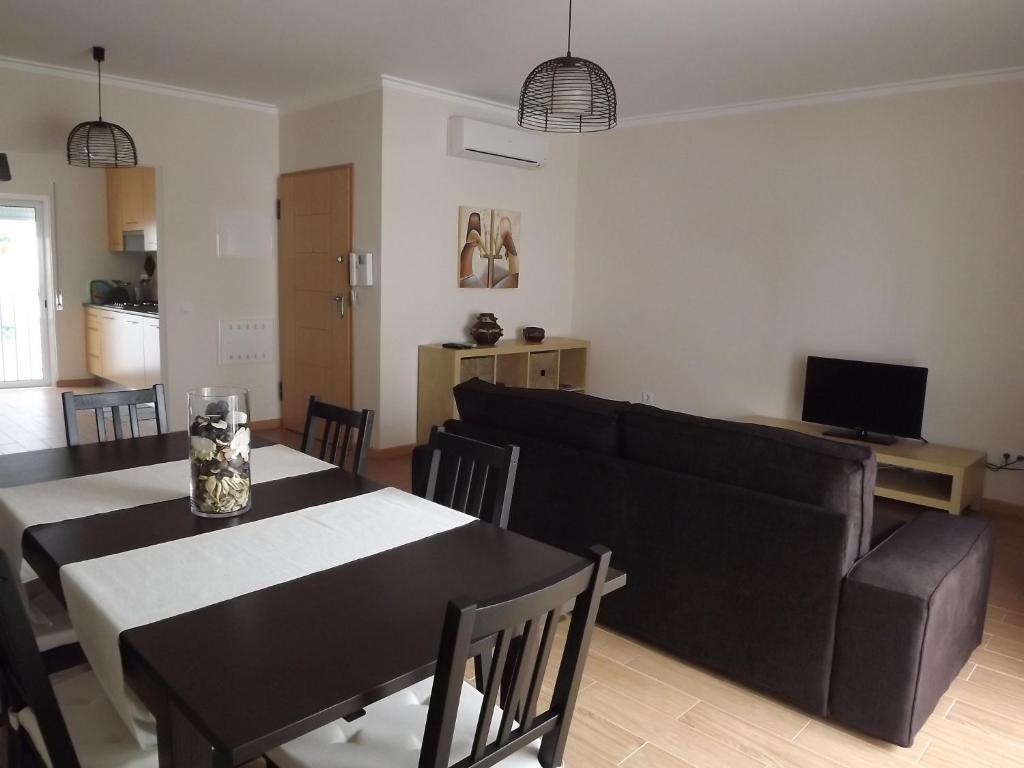 Entrecubos Guesthouse Olhão الغرفة الصورة